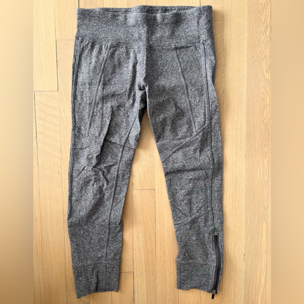 Calvin Klein Performance Capri Leggings - Size S